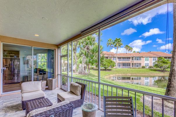 Interior, Sun Room, Water