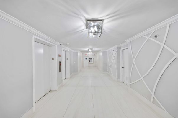 Elevator, Interior