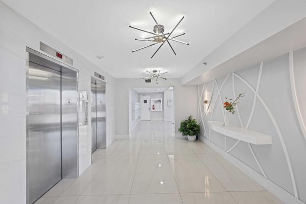 Elevator, Interior, Pendant Lights