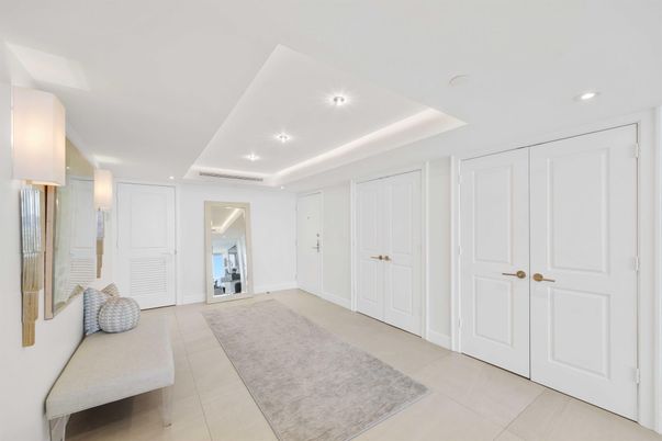 Interior, Recessed Lighting