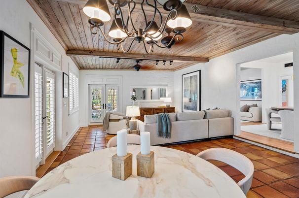Chandelier, Interior, Living room, Wooden Beams, Wooden Ceilings