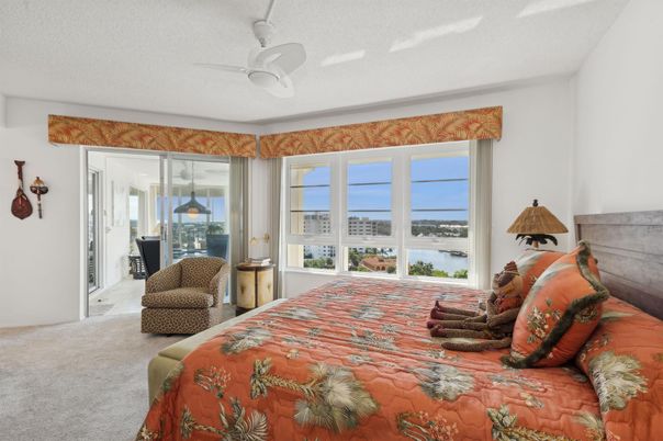 Bedroom, Interior, Water
