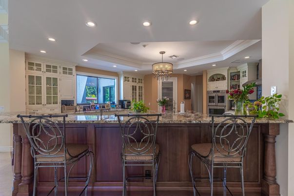 Chandelier, Interior, Kitchen, Recessed Lighting, Stainless Steel Appliances