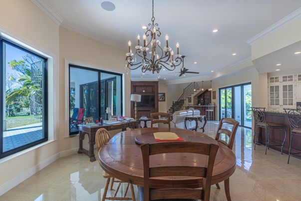 Chandelier, Dining room, Interior, Living room, Piano, Recessed Lighting