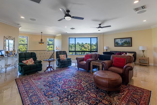 Interior, Living room, Pendant Lights, Recessed Lighting