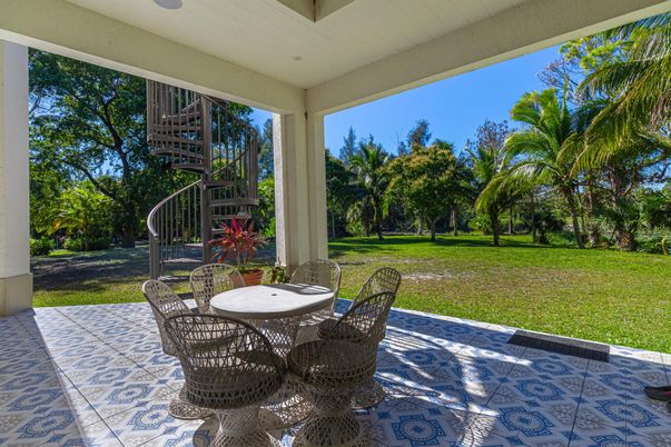Backyard, Exterior