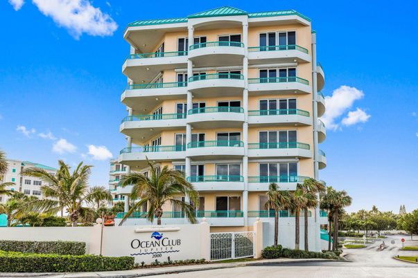 Exterior, Facade, Condo Building