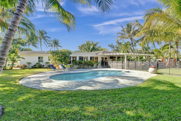 Backyard, Exterior, Pool
