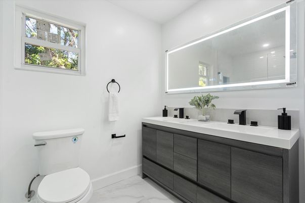 Bathroom, Dual Sink Vanities, Interior, Marble, Recessed Lighting