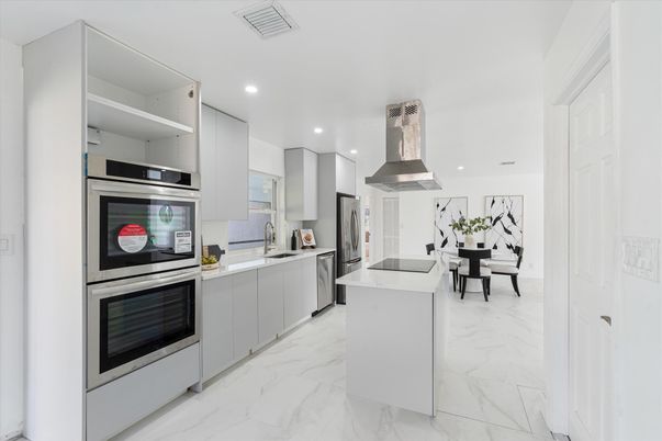 Dining room, Interior, Kitchen, Marble, Recessed Lighting, Stainless Steel Appliances