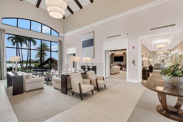 Chandelier, Dining room, Interior, Living room, Piano