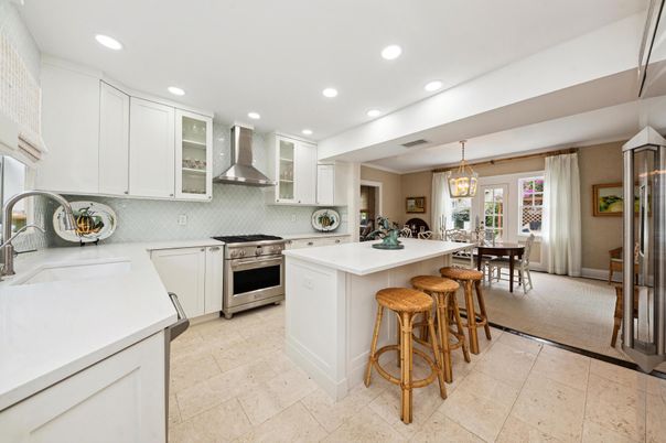 Dining room, Interior, Kitchen, Pendant Lights, Recessed Lighting, Stainless Steel Appliances
