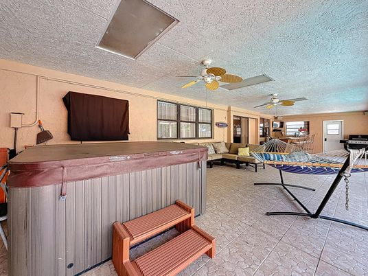 Hot Tub, Interior