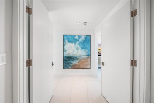 Interior, Recessed Lighting