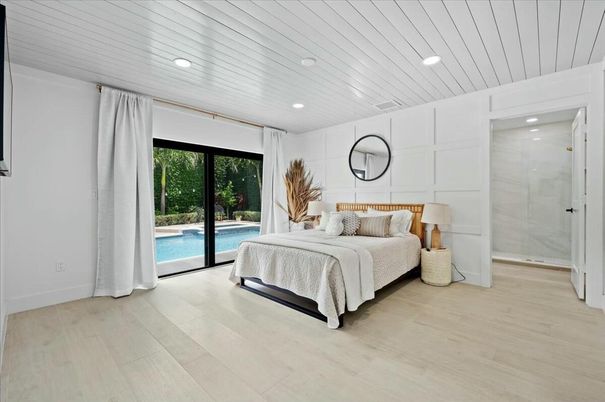 Bathroom, Bedroom, Interior, Recessed Lighting, Wood Texture Flooring