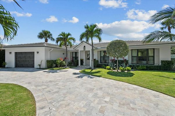 Attached, Backyard, Exterior, Facade, Ranch