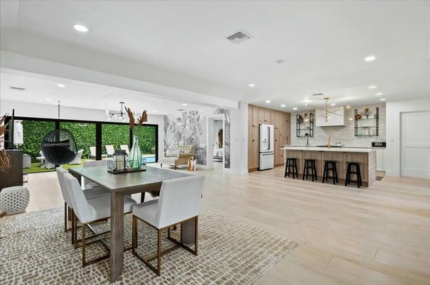 Dining room, Interior, Kitchen, Pendant Lights, Recessed Lighting, Wood Texture Flooring