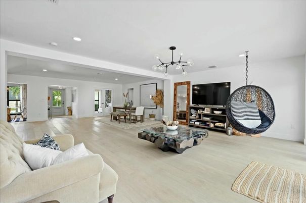 Dining room, Interior, Living room, Pendant Lights, Recessed Lighting, Wood Texture Flooring