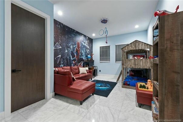 Fireplace, Interior, Living room, Marble, Pendant Lights, Recessed Lighting