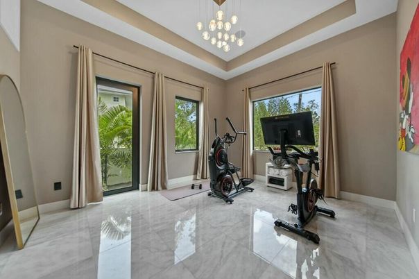 Fitness Equipment, Interior, Marble, Pendant Lights