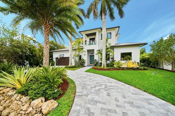 Backyard, Exterior, Facade, Mediterranean