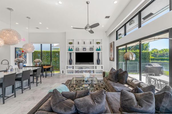 Dining room, Interior, Living room, Marble, Pendant Lights, Recessed Lighting