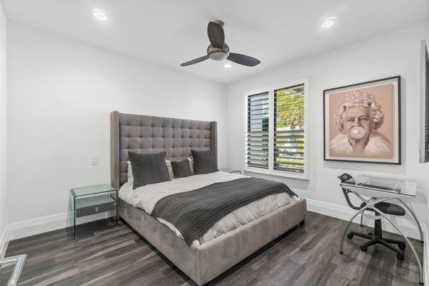 Bedroom, Home Office, Interior, Recessed Lighting, Wood Texture Flooring