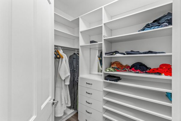 Interior, Walk-in Closets