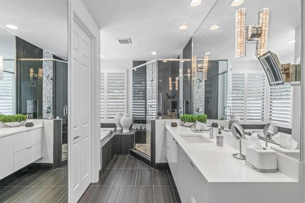 Bathroom, Dual Sink Vanities, Interior, Recessed Lighting