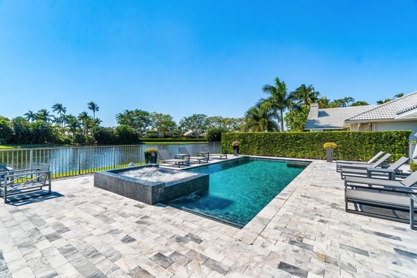Exterior, Lake, Pool, Water