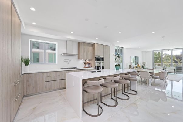 Dining room, Interior, Kitchen, Recessed Lighting, Stainless Steel Appliances