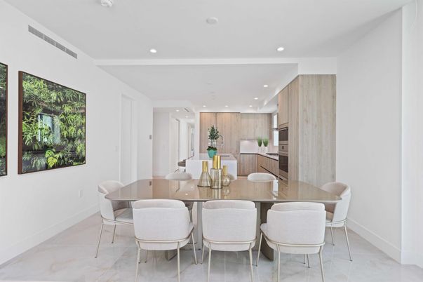 Dining room, Interior, Kitchen, Recessed Lighting, Stainless Steel Appliances