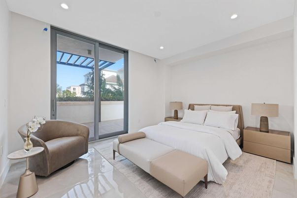 Bedroom, Interior, Recessed Lighting