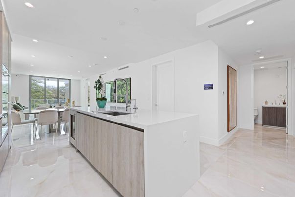 Dining room, Interior, Kitchen, Recessed Lighting