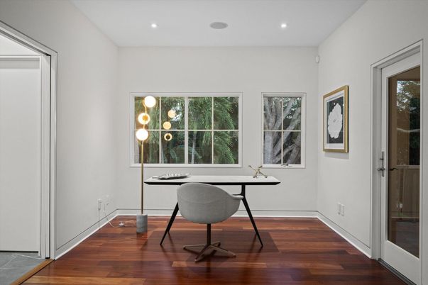 Home Office, Interior, Recessed Lighting, Wood Texture Flooring