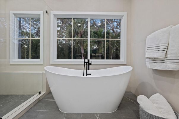 Bathroom, Free Standing Baths, Interior