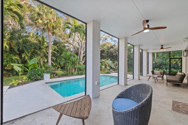 Exterior, Interior, Pool, Sun Room