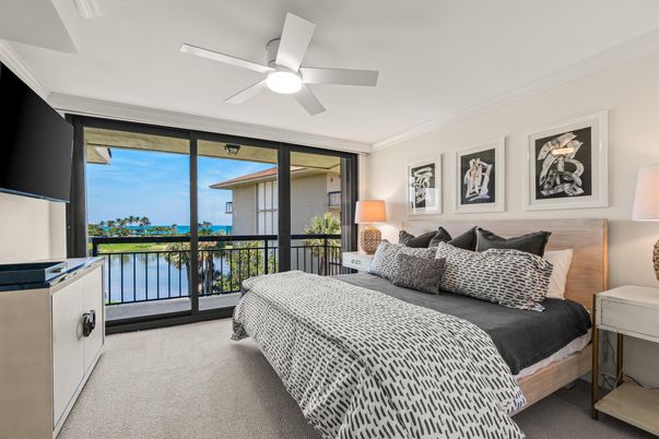 Bedroom, Interior, Water