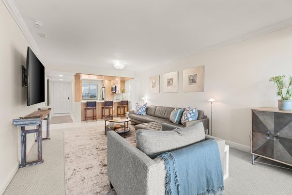 Chandelier, Interior, Kitchen, Living room, Recessed Lighting