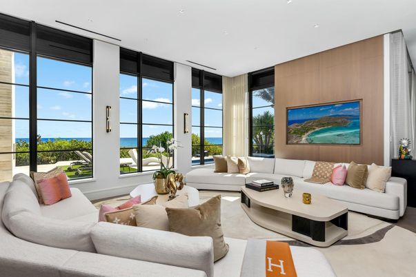 Interior, Living room, Recessed Lighting, Water