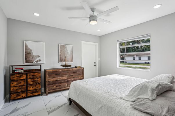 Bedroom, Interior, Marble, Recessed Lighting