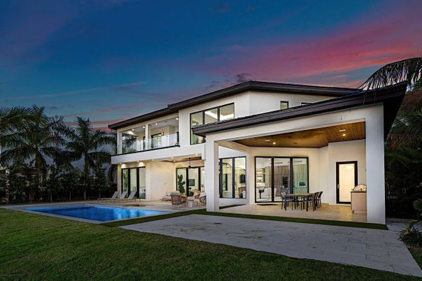 Backyard, Exterior, Pool