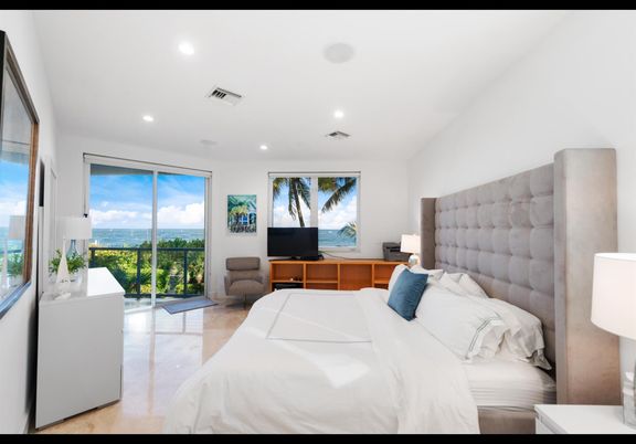 Bedroom, Interior, Recessed Lighting, Water