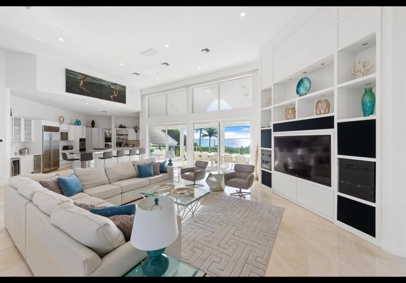 Interior, Kitchen, Living room, Recessed Lighting, Stainless Steel Appliances