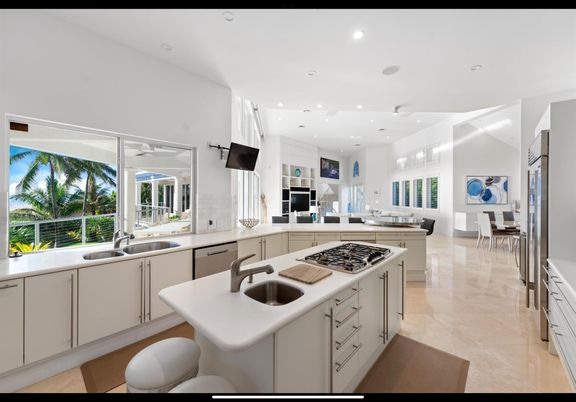 Dining room, Interior, Kitchen, Recessed Lighting