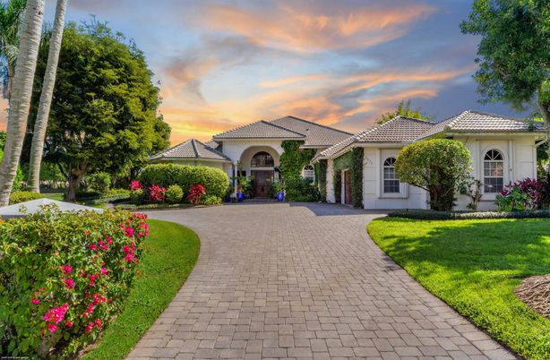 Backyard, Exterior, Facade, Mediterranean