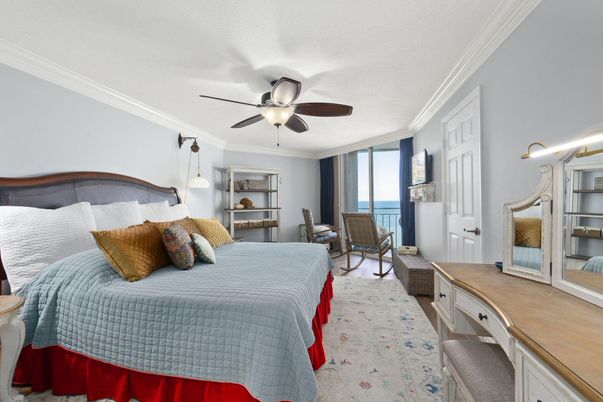 Bedroom, Interior, Water