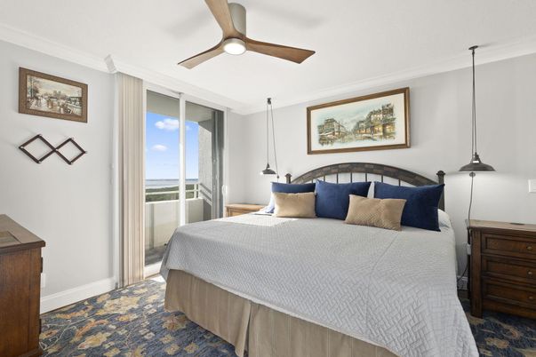 Bedroom, Interior, Water