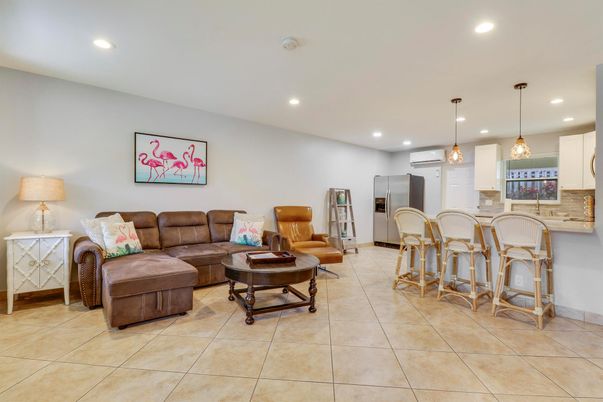 Interior, Kitchen, Living room, Pendant Lights, Recessed Lighting