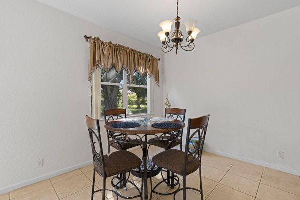 Chandelier, Dining room, Interior